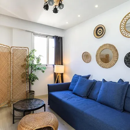 Apartment Spacious 1-bedroom Flat 3 Minutes From The Beach!